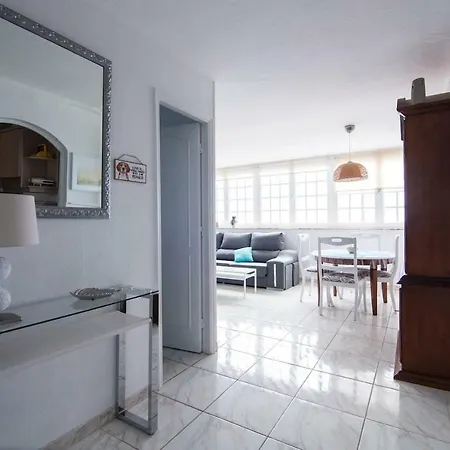 Bonito Apartamento De Dos Dormitorios 로스 레알레호스