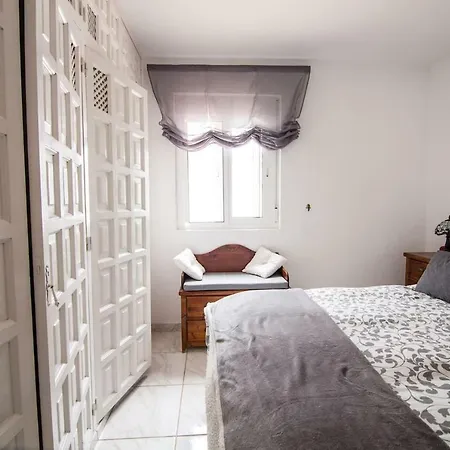 Bonito Apartamento De Dos Dormitorios 公寓